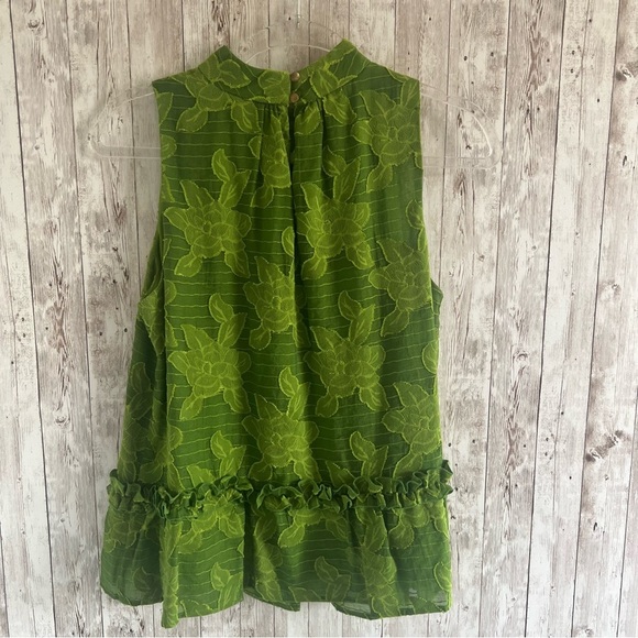 Maeve Green Sleeveless Green Lace Blouse - Picture 2 of 4